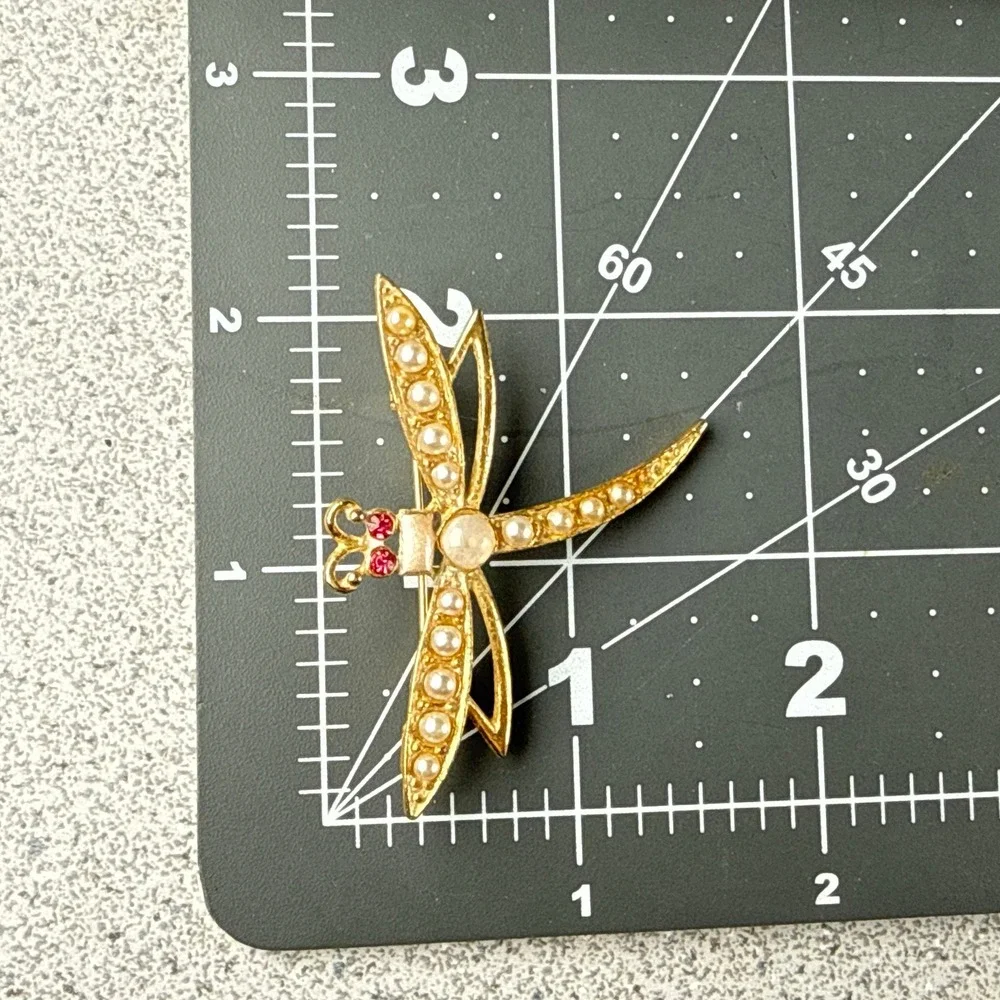 Vintage Brooch Lot 2‎ Butterfly Red Enamel Dragonfly Faux Pearl Gold Tone Pins